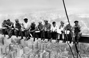 Fototapete - Riesenposter - Eating above Manhattan - Klicken f�r gr�ssere Ansicht