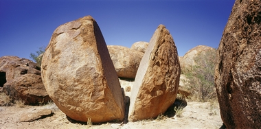 Fototapete Devil's Marbles Vlies - Karlu Karlu - Panorama - Klicken f�r gr�ssere Ansicht
